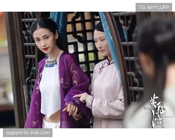 王燊超竟然穿着拖鞋上场？这阵容不是演电影吧！